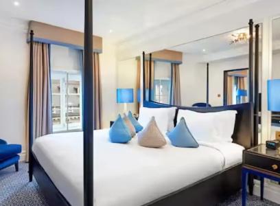 The Waldorf Hilton - 97