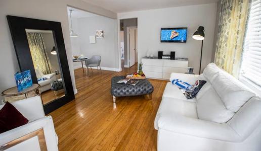 Beachside All Suites - 57