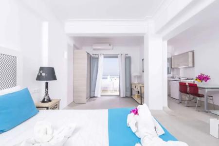 Blue Waves Suites & - 73