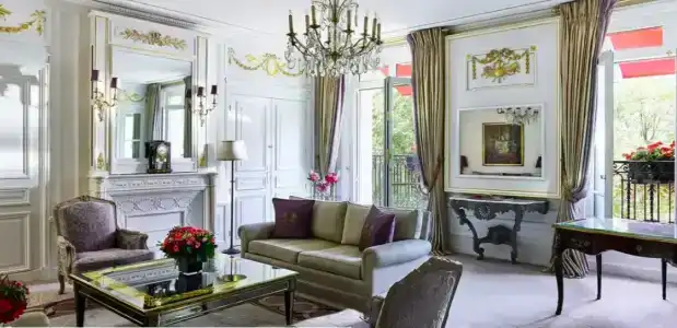 Hôtel Plaza Athénée - Dorchester Collection - 101
