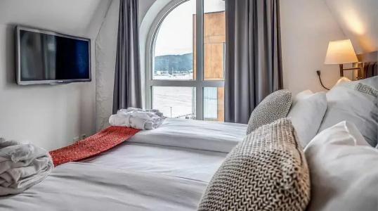 Quality Waterfront - 70
