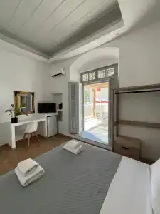 Douskos Guesthouse - 152