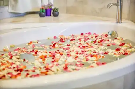Alia Luxury Suites - 108
