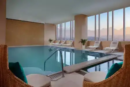 Ritz-Carlton - 26