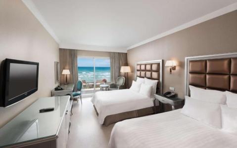 Hilton Alexandria Corniche - 90