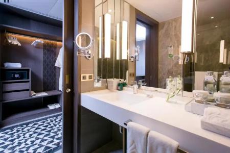 Centara Grand At Centralworld - Sha Extra Plus Certified - 42