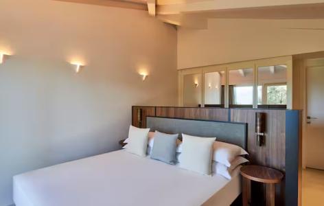 Baia Di Chia Resort Sardinia, Curio Collection By Hilton - 33