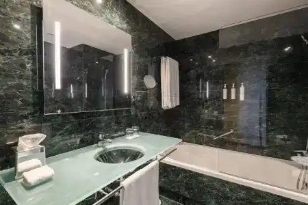 Leonardo Royal Barcelona Forum - 30