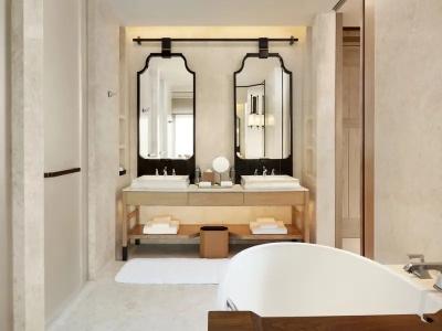 Dusit Thani Bangkok - 11