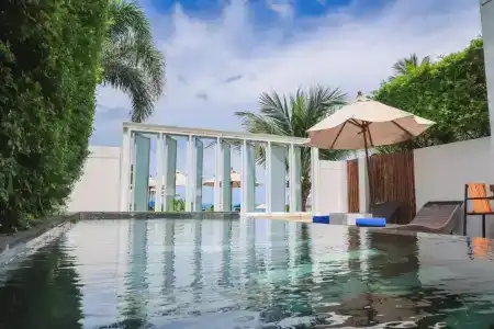 KC Beach Club & Pool Villas - 24