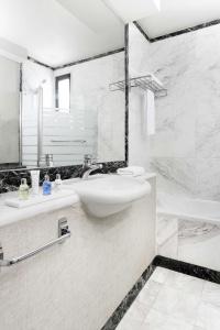 Radisson Blu Park Athens - 30
