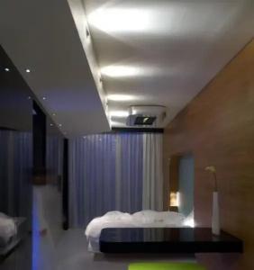 i-Suite - 40