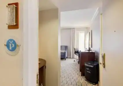 Capital Hilton - 63