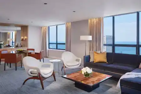 The Ritz-Carlton, Chicago - 5