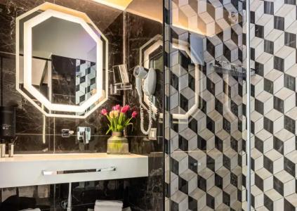 Dharma Luxury - 22