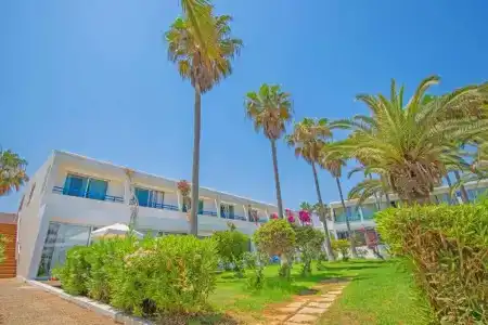 Dome Beach & Resort - 35