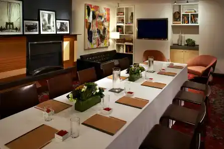 Fifty & Suites by Affinia - 18