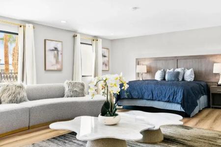Serene Vegas Boutique - 35