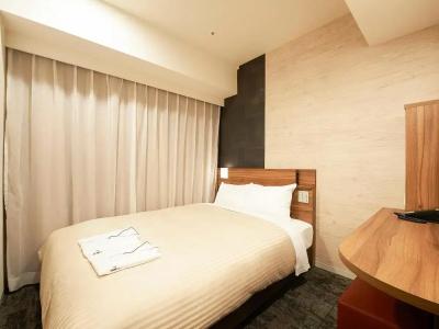 Sotetsu Fresa Inn Osaka Yodoyabashi - 4