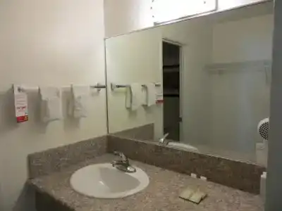 Super 8 by Wyndham Las Vegas North Strip/Fremont St. Area - 23