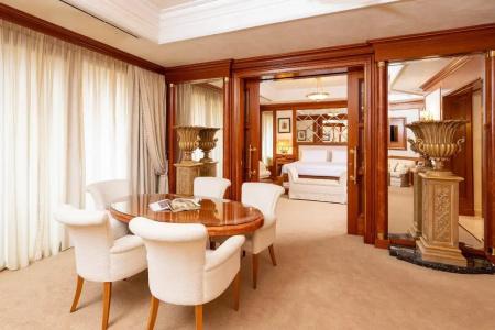Royal Carlton - 74