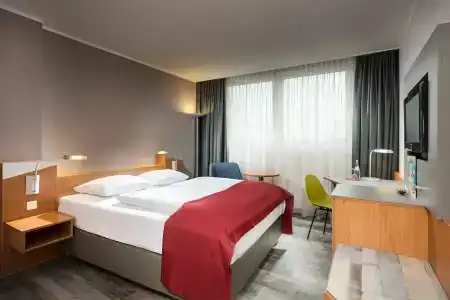 Ramada by Wyndham Hannover - 31