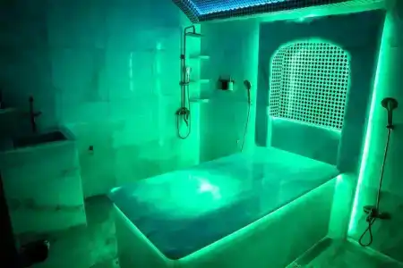 Cristal Abu Dhabi - 21