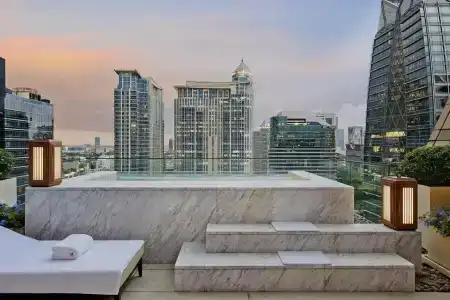 Rosewood Bangkok - 24