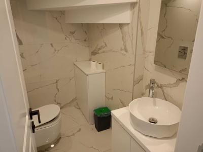 Elite Luxury Suite & Spa - 14