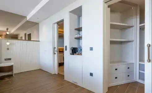 Nirvana Cosmopolitan - 40