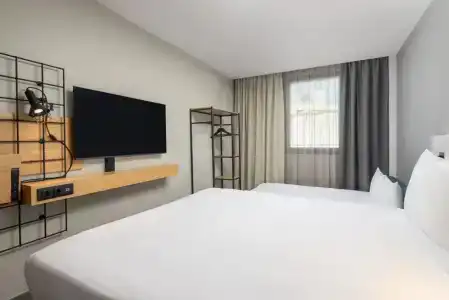 Moxy Lisbon City - 52