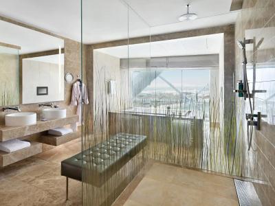 Hyatt Capital Gate Abu Dhabi - 45