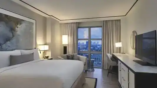 Loews Miami Beach - 36