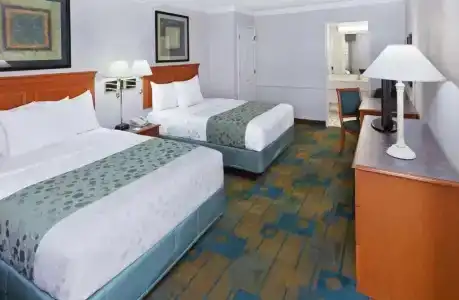 La Quinta Inn by Wyndham Austin Oltorf - 18