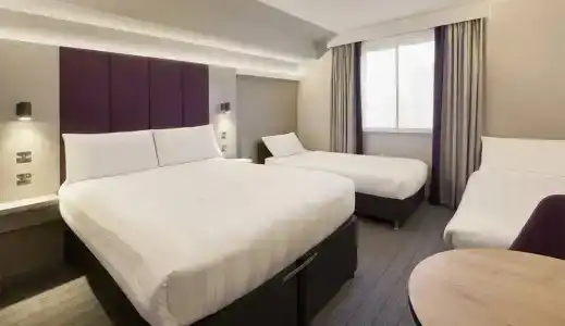 Premier Inn Wimbledon South - 28