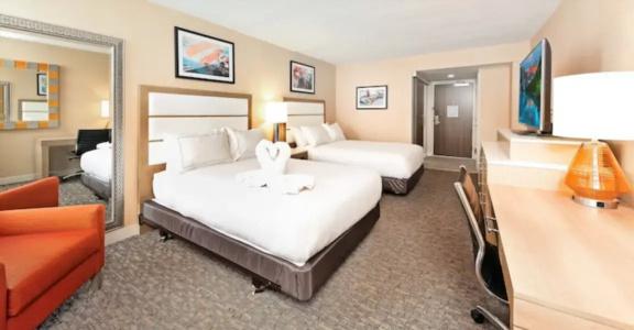 DoubleTree by Hilton Virginia Beach - 38