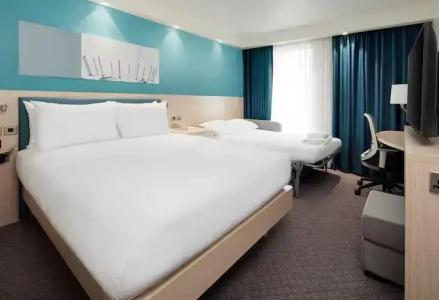 Hampton By Hilton London Docklands - 34
