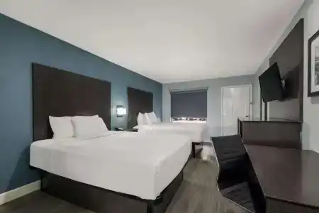 SureStay by Best Western San Antonio Riverwalk - 6