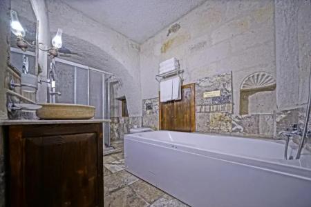 Maccan Cave - 114