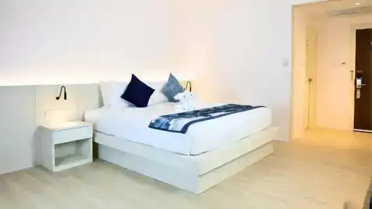 Amata Patong - 1