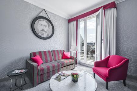Maison Astor Paris, Curio Collection by Hilton - 11