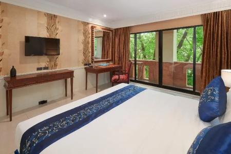 Floral · Dolphin Circle Pattaya - 51