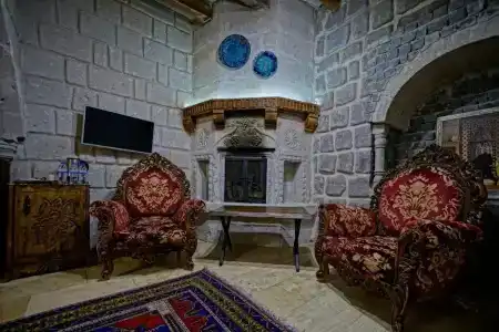 Holiday Cave - 45