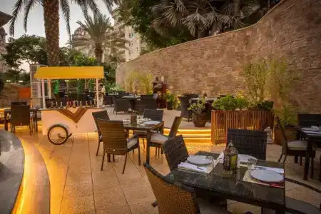 Swissôtel Al Murooj Dubai - 7