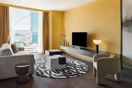 Renaissance Zurich Tower - 87