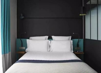 Hotel - 53