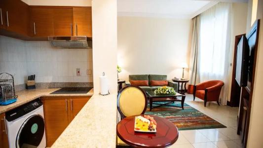 Pearl City Suites - 71