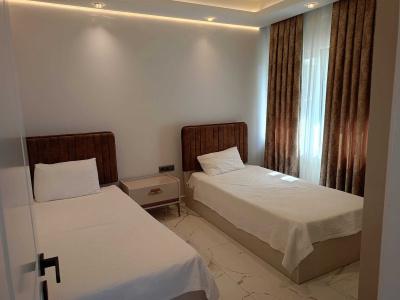 Elite Luxury Suite & Spa - 9