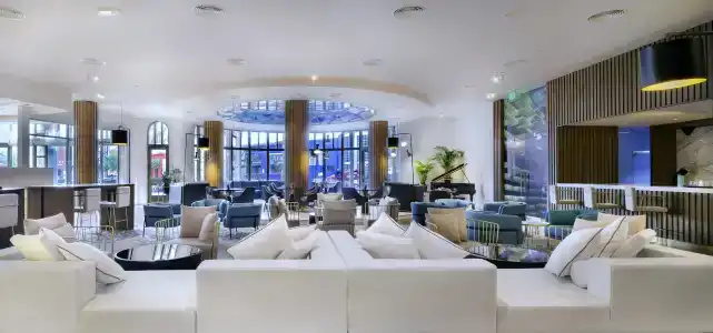 Le Meridien Abu Dhabi - 2