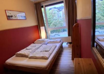 Max Hostel - 75